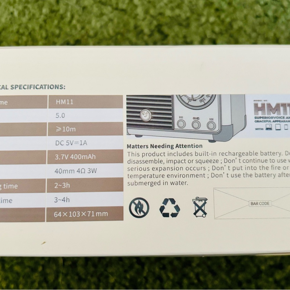 HM11 NIB Retro Style Baby Blue Portable Bluetooth Speaker and Radio - Picture 8 of 8